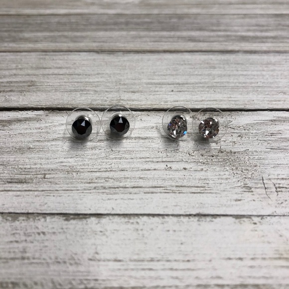 Glass Bead Necklace & Earrings Set - Picture 2 of 5